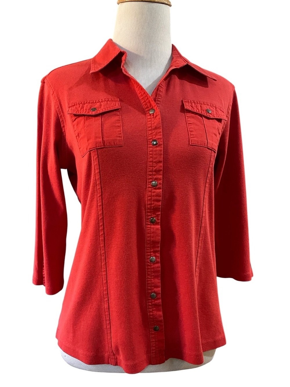 VINTAGE STYLE & CO METAL SNAP BUTTON FRONT UTILITY TOP RED SIZE SMALL